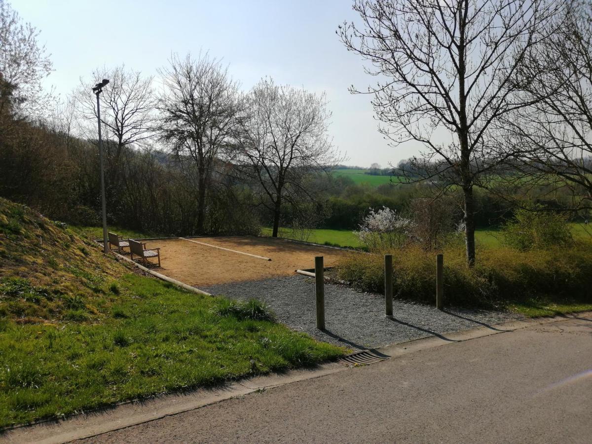 Durbuy, Ses Ruelles Pittoresques Et Sa Gastronomie Zewnętrze zdjęcie